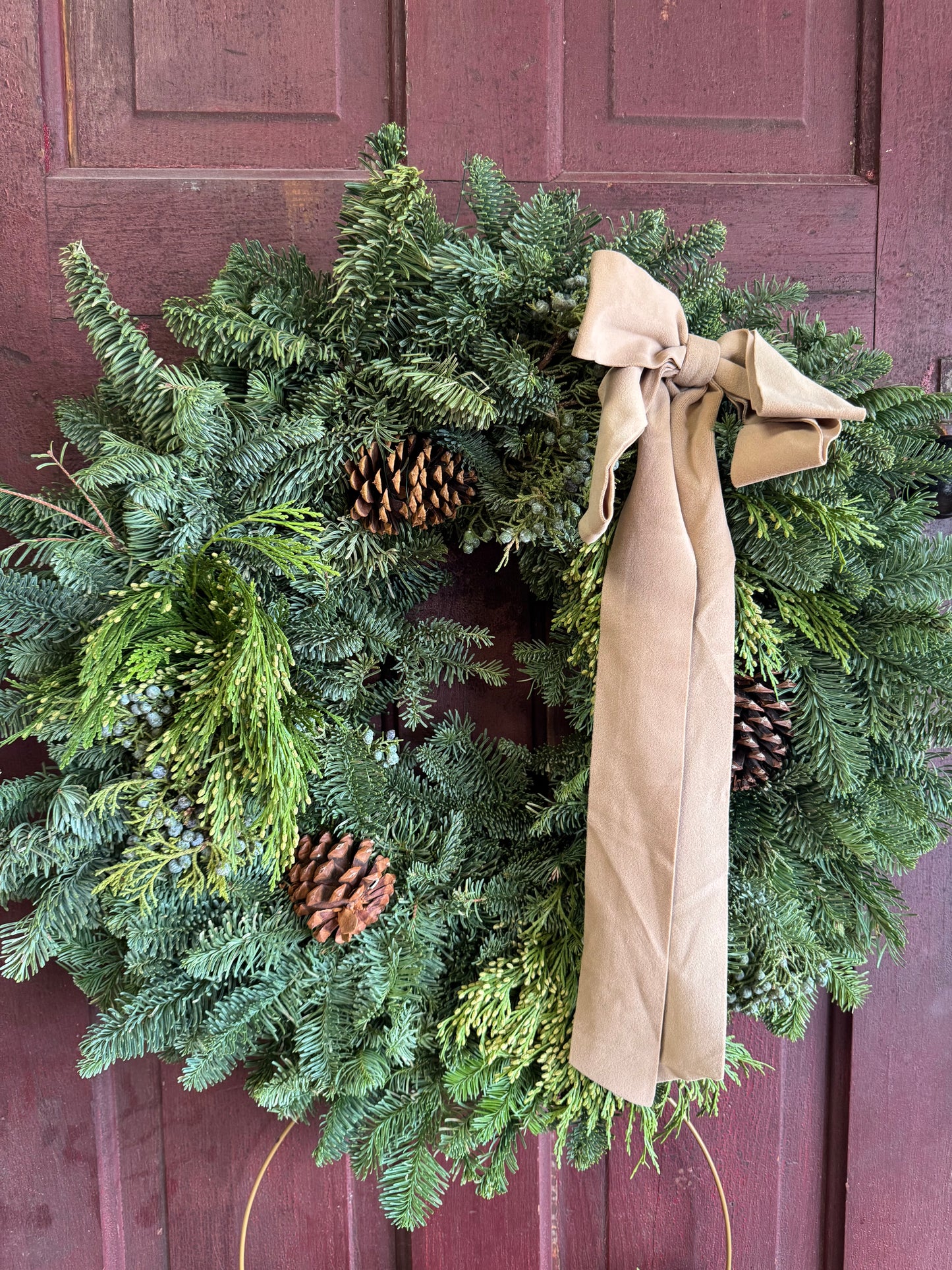 22" Fresh Evergreen Wreaths